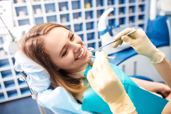 Four Reasons To Visit A Root Canal Specialist